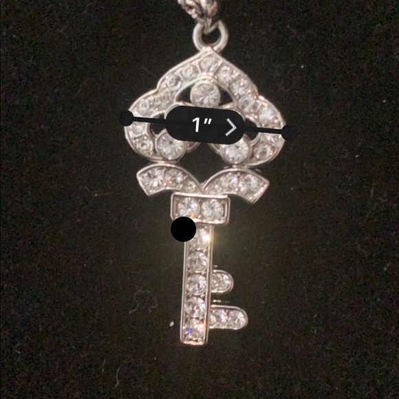 Alexander Kalifano Key Pendant - Picture 5 of 7